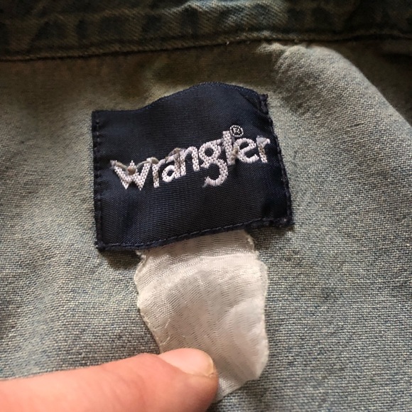 Vintage Wrangler Denim Shirt - Picture 4 of 7